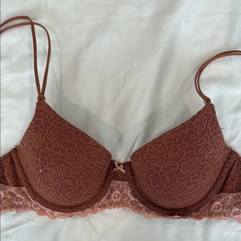 Brown Lace Underwire Bra with Adjustable Straps